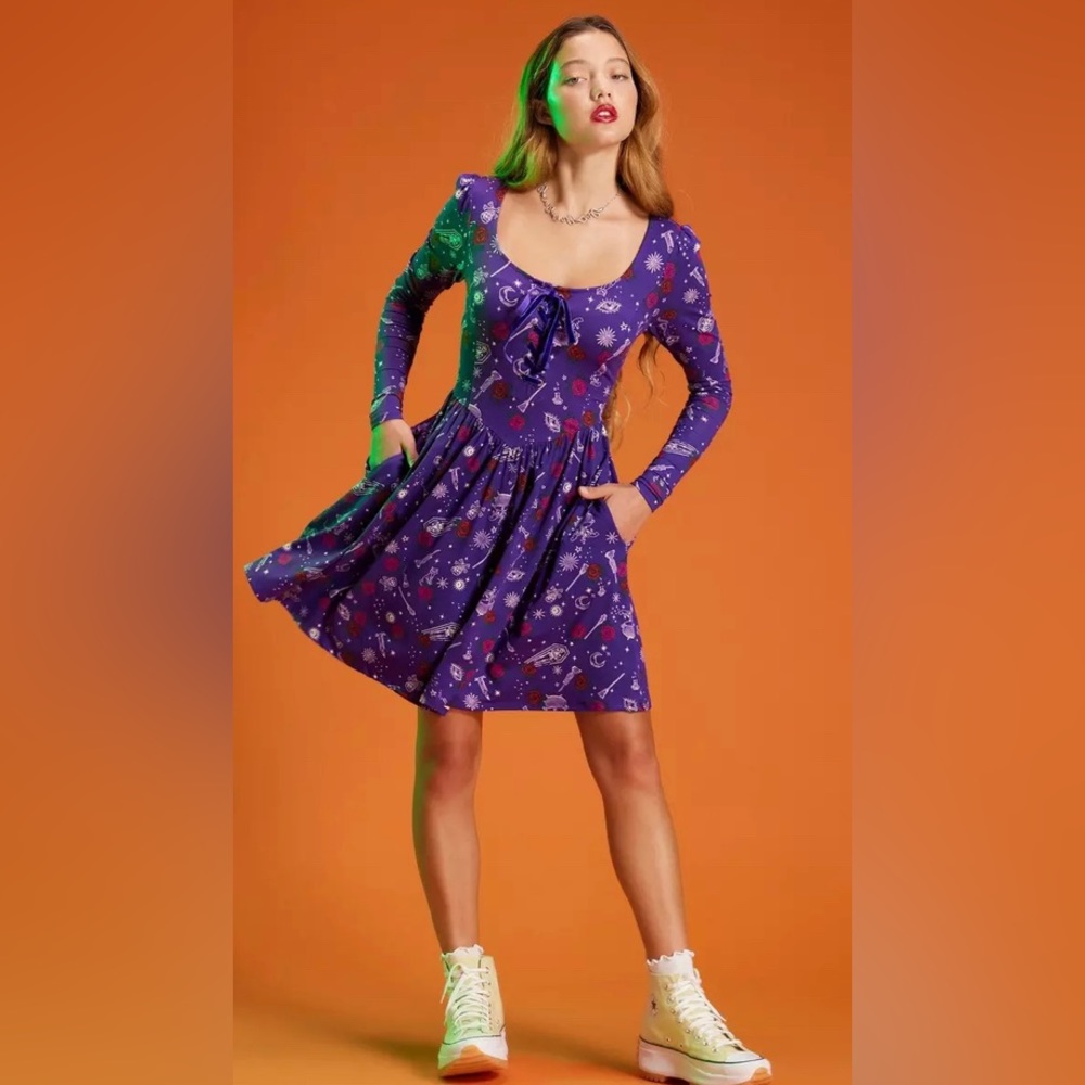 NWT hocus pocus dress